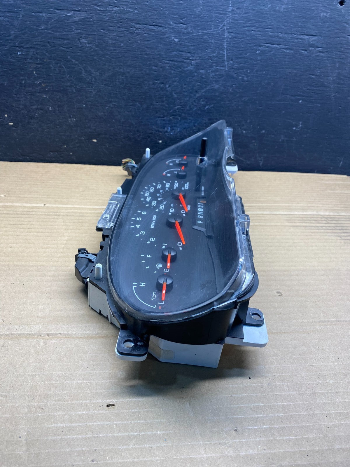 2006 Ford E350 Gauge Speedometer Cluster ae6190 DG1