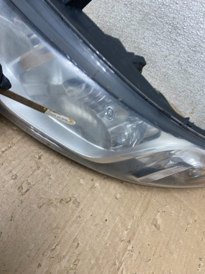 2010 to 2013 Kia Forte Koup Left Driver LH Halogen Headlight T5736 DW5