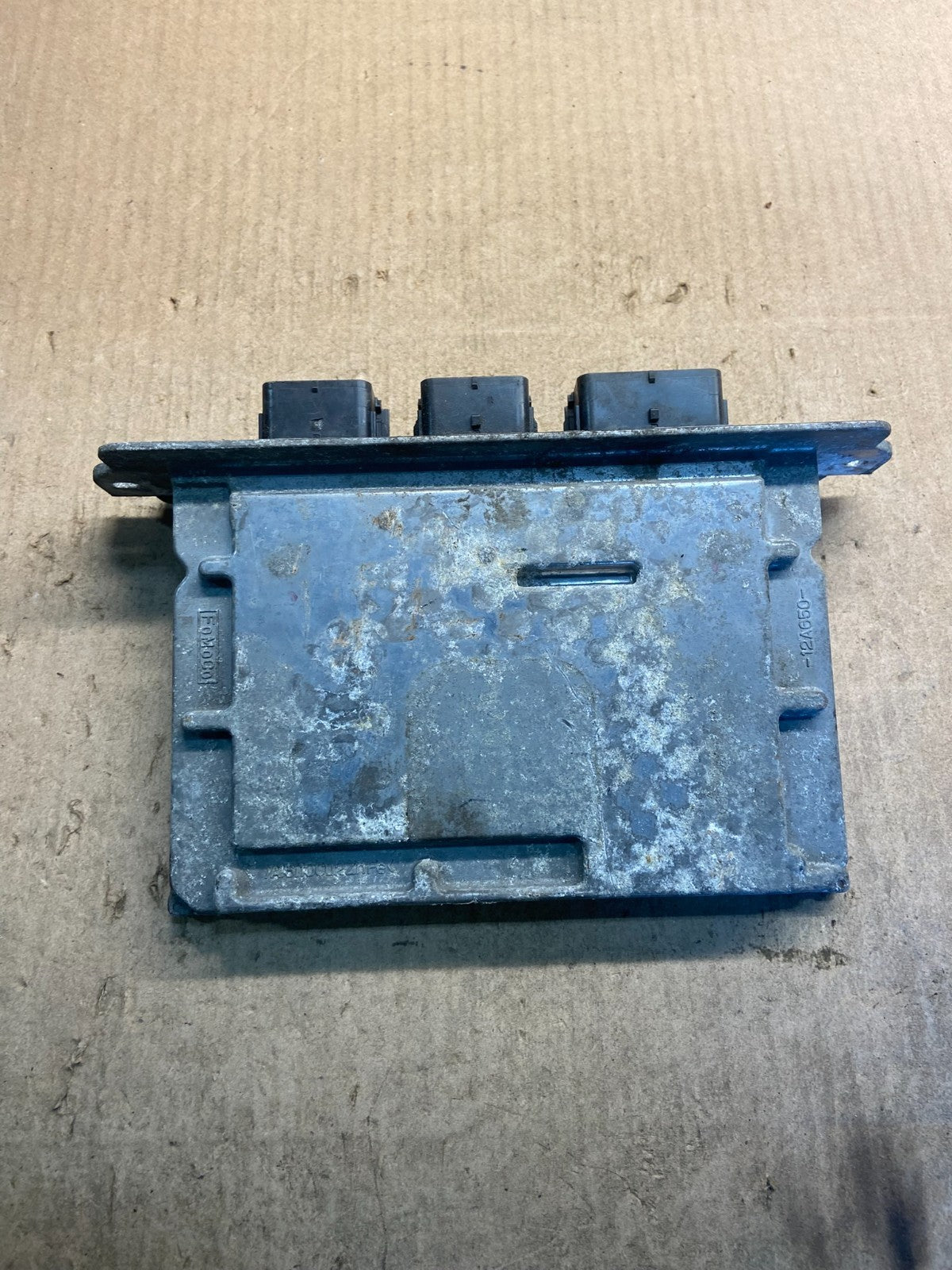 2006 Ford E350 Engine Control Module Computer ECM 6C2A-12A650-ACA Z8672 DG0