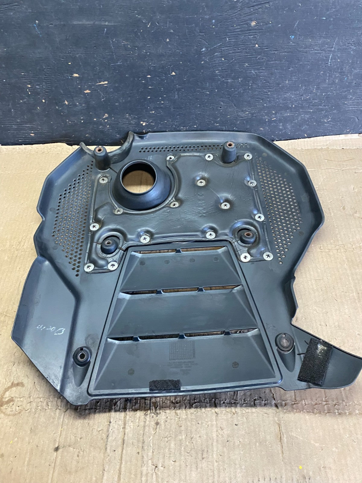 2006 to 2010 Hyundai Azera V6 Engine Motor Shield Cover OEM 3.3L P0872 DG5