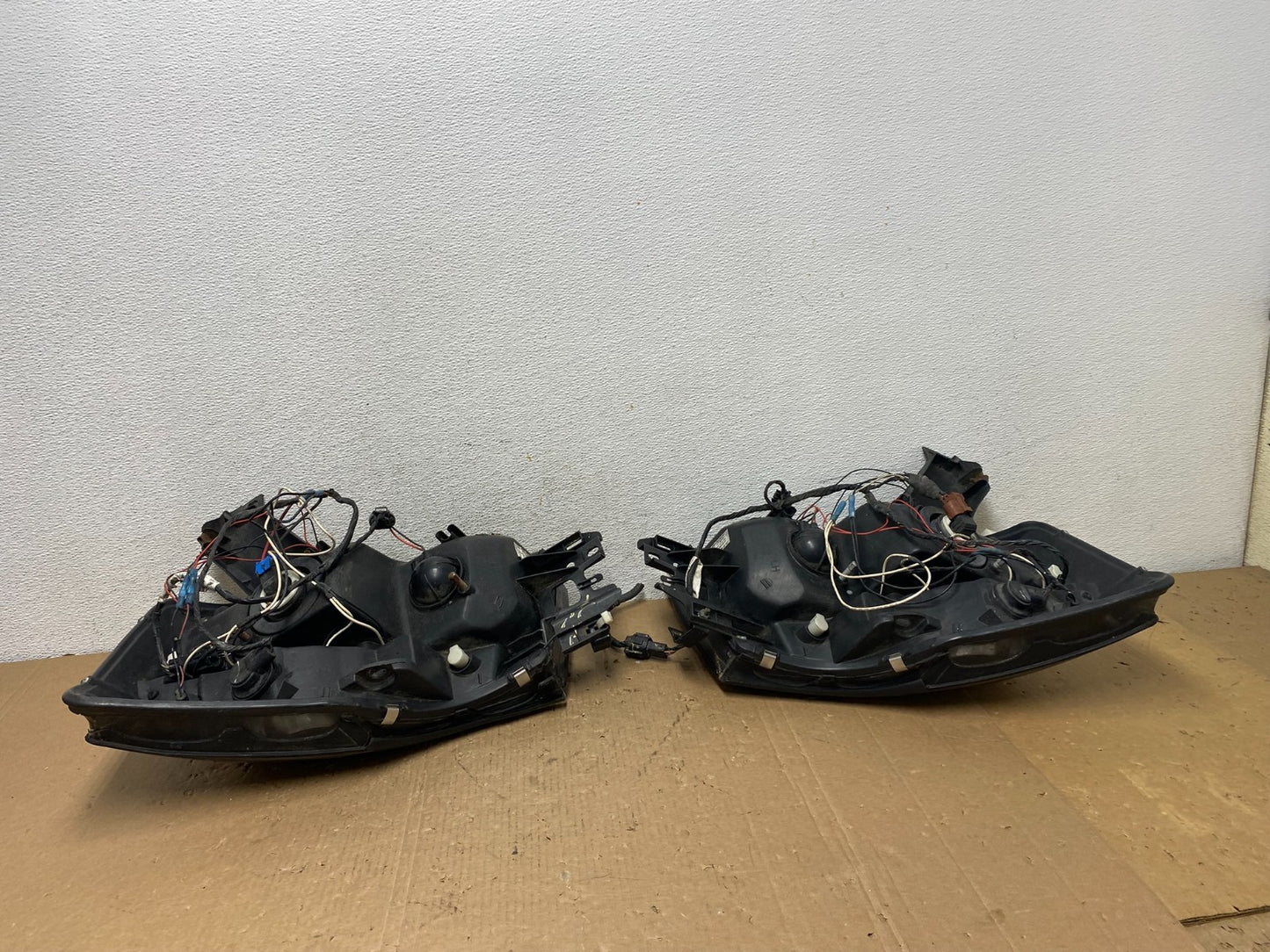 2004 to 2015 Nissan Armada Left+Right Side Set LED Chrome Headlights AD8098 DG8