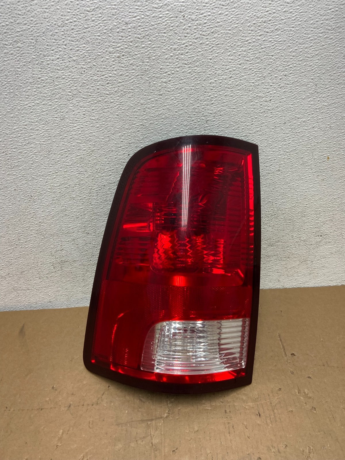 2010 to 2018 Dodge Ram 1500 Left Driver LH Side Tail Light AD7981 DG0