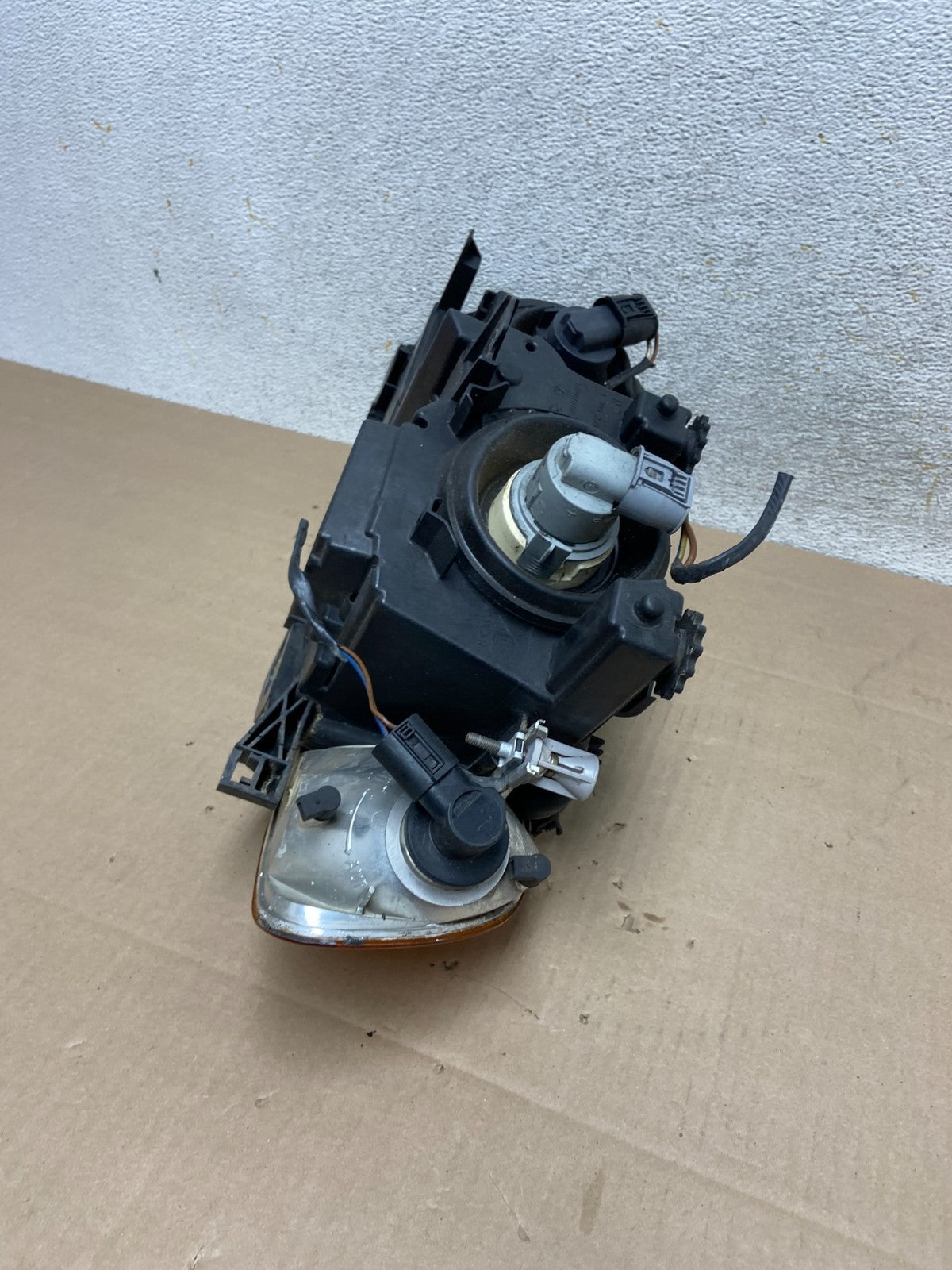 2001 - 2003 BMW 325Ci 330Ci E46 Coupe Right Passenge Halogen Headlight AI1403 DW6
