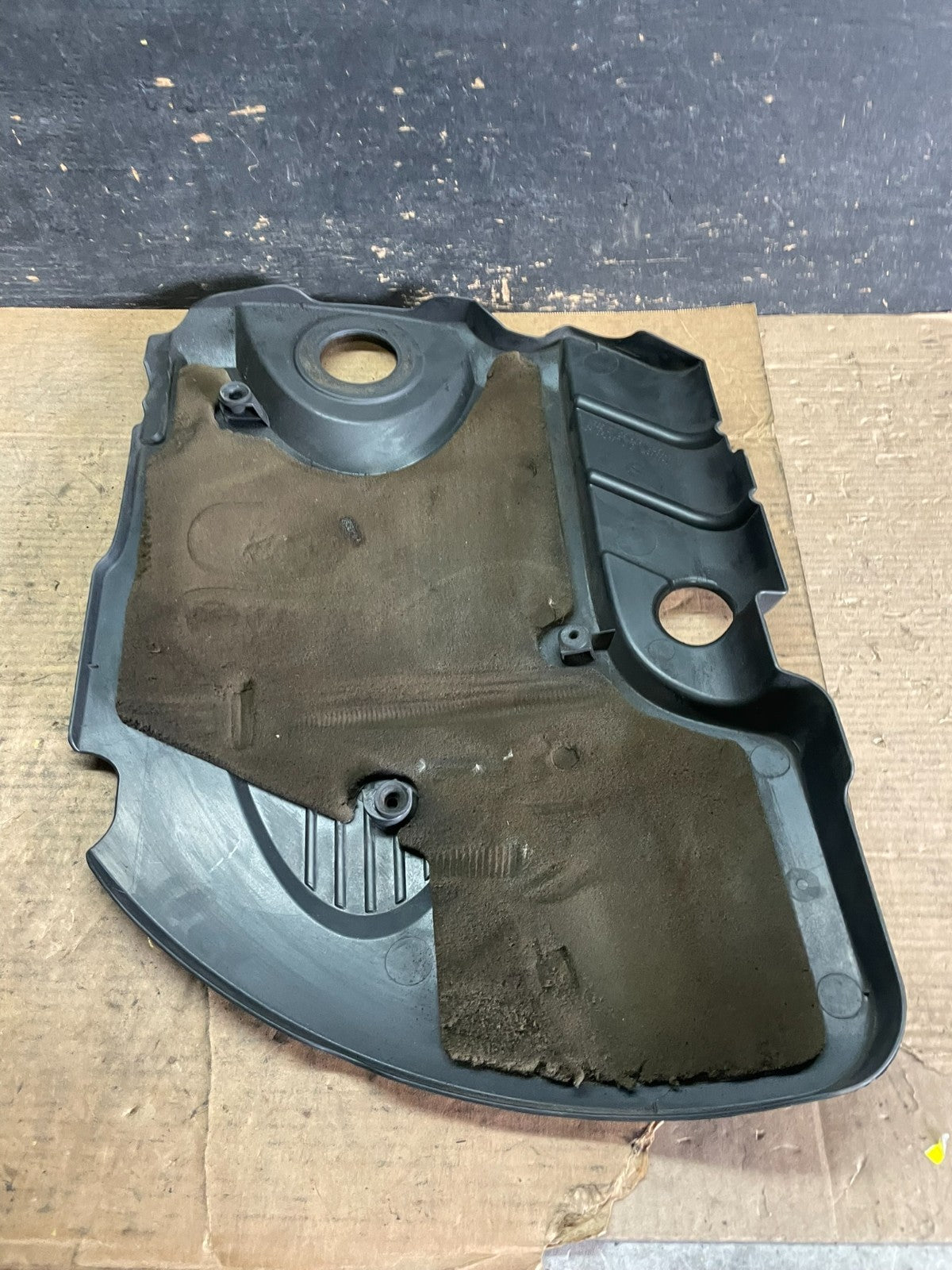 2006 2011 Chevrolet Impala V6 VVT Engine Cover Shield OEM Q9833 DG7