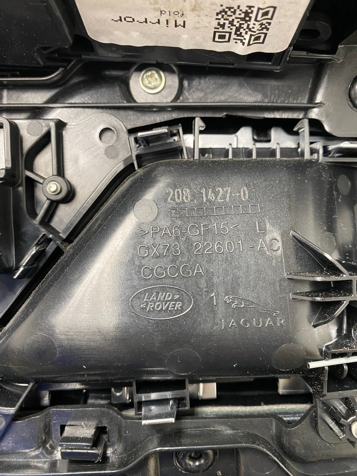 2017 to 2020 Jaguar F-Pace OEM Front Left Driver Interior Door Panel E9060 DG19