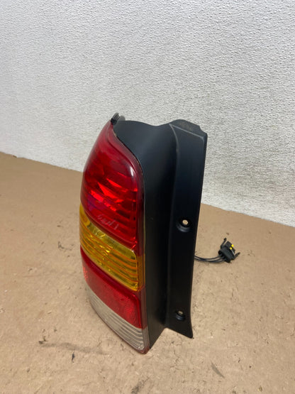 2001 to 2007 Ford Escape Left Driver Side Tail Light AG43781