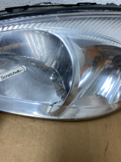 2000 to 2007 Ford Taurus Left+Right Side Halogen Headlights AD4624 DW4