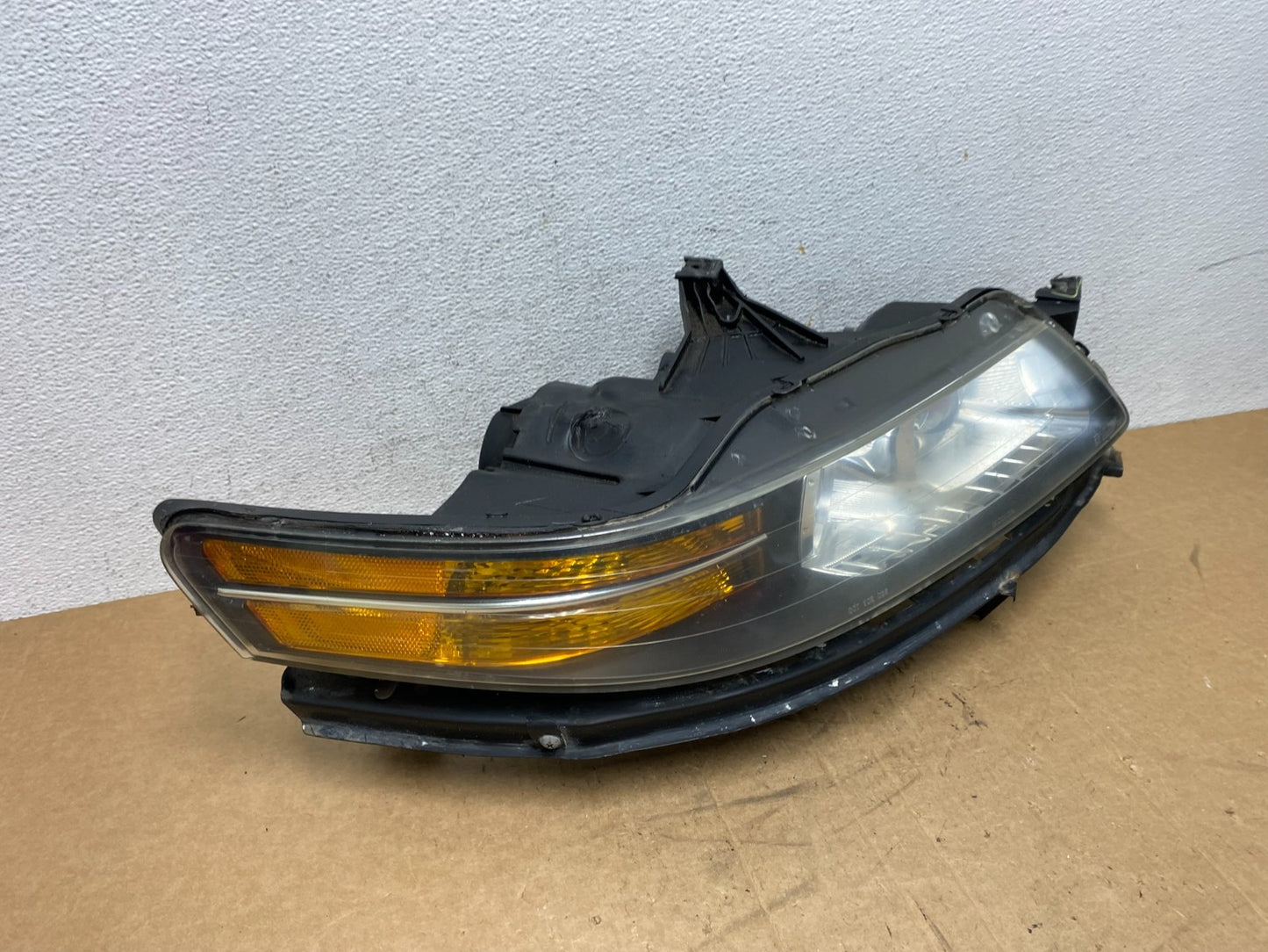 2004 2005 2006 Acura TL Headlight Right Passenger Side Xenon HID AD6297 DW2