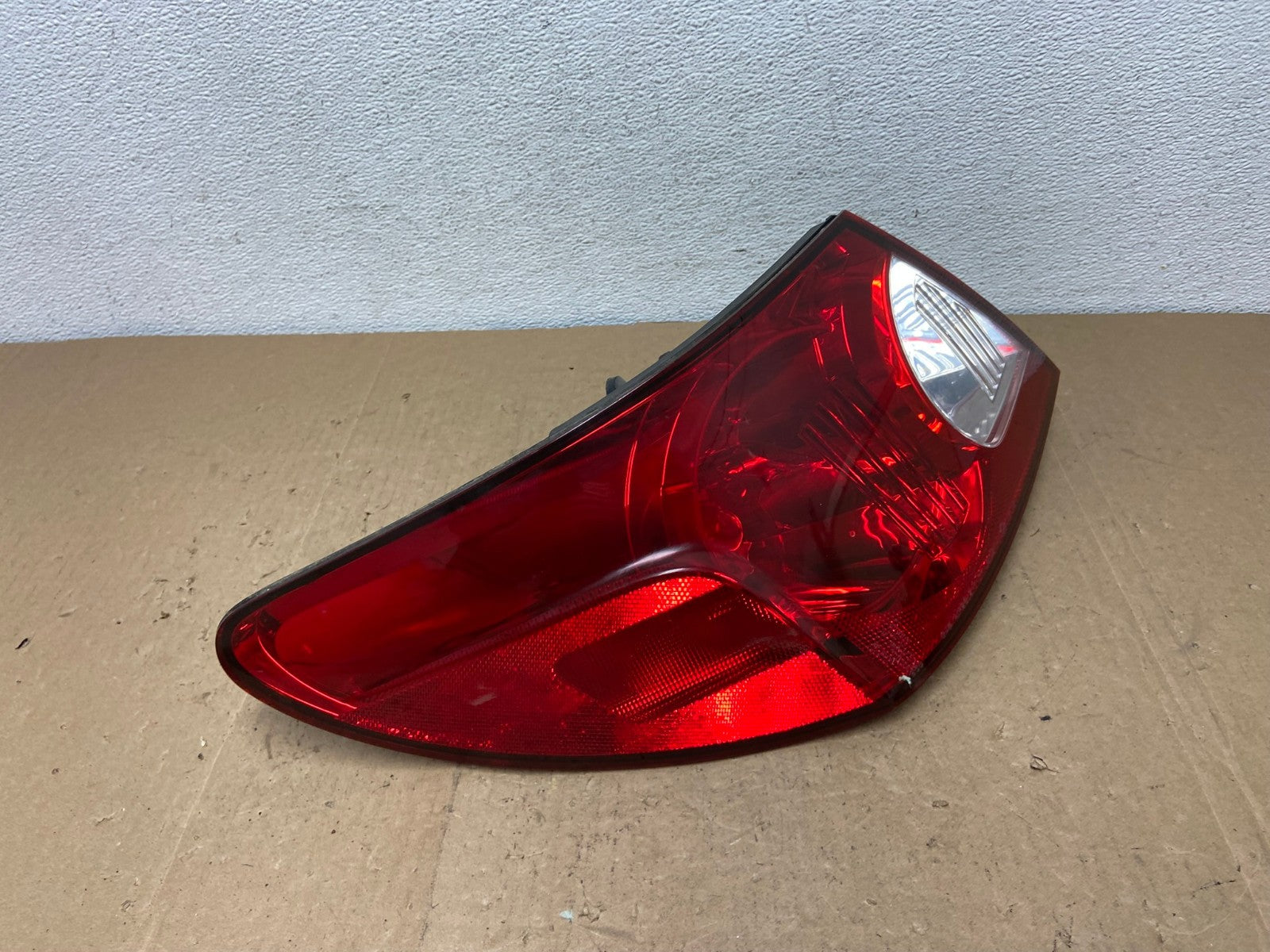 2008 Chrysler Sebring Convertible Left Driver LH Side Tail Light AC5935 LK2