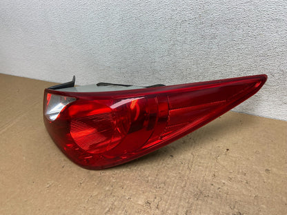 2011 2012 2013 Hyundai Sonata Right Passenger RH Tail Light AF8076 DW1