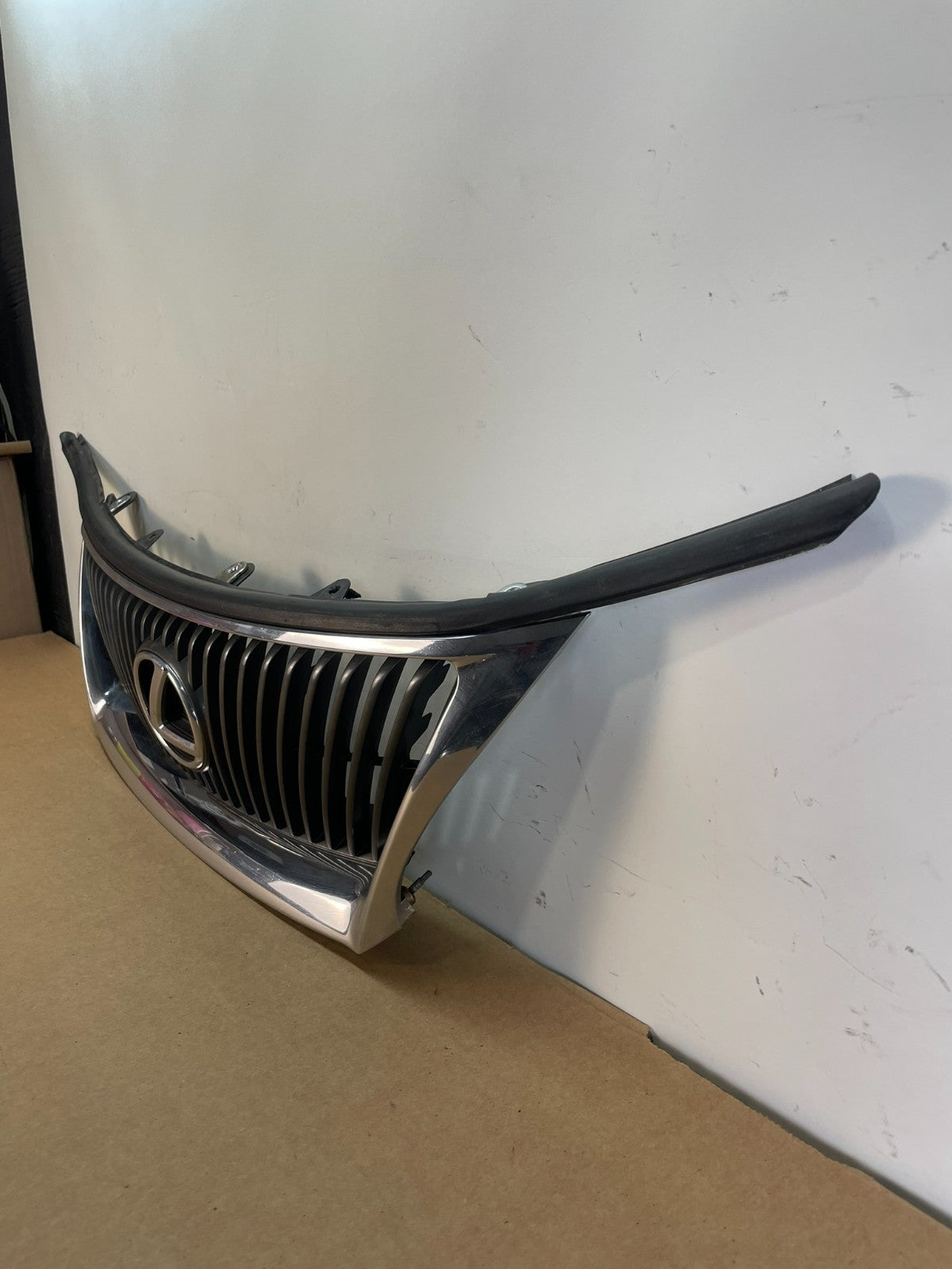 2006 - 2008 Lexus IS250 IS350 Front Upper Chrome Grill Grille AF8560 DG1