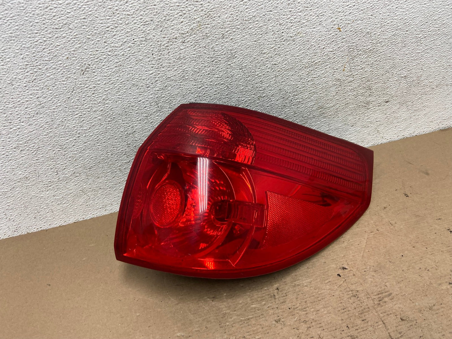 2006 - 2010 Toyota Sienna Right Passenger Side Tail Light AF4939 LK0