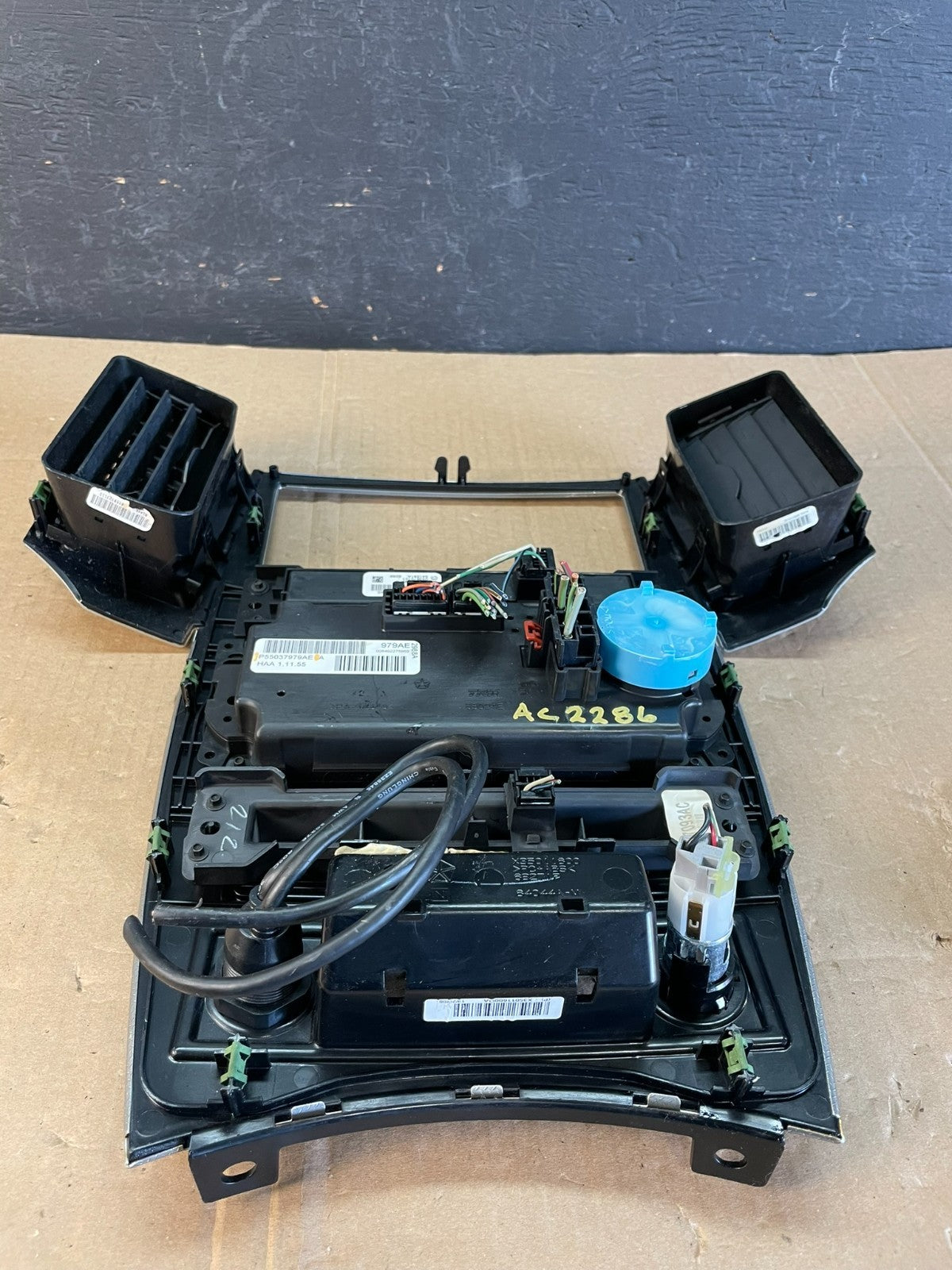 2008 2009 2010 Jeep Commander Grand Cherokee A/C Climate Control Bezel AC2286 DG4
