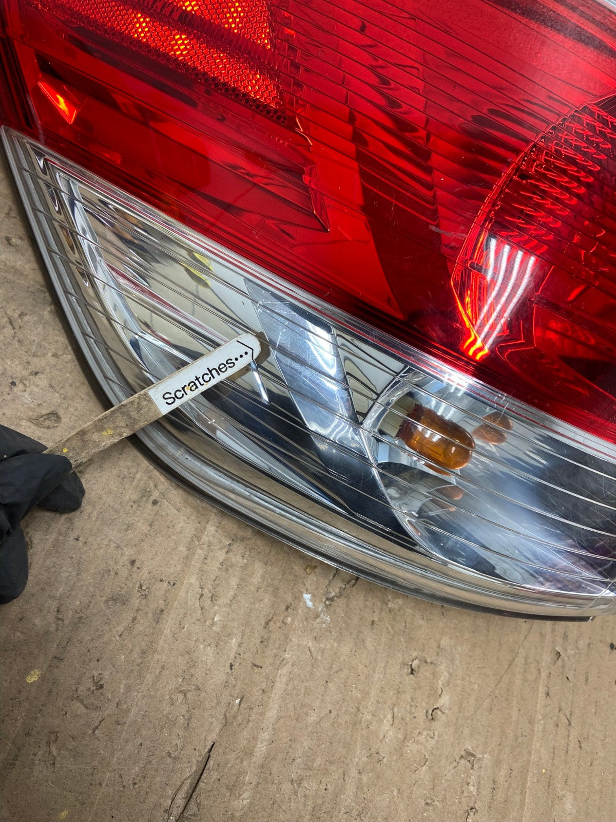 2013 to 2016 Nissan Pathfinder Left Driver Lh Side Tail light Oem AC0159 LK3