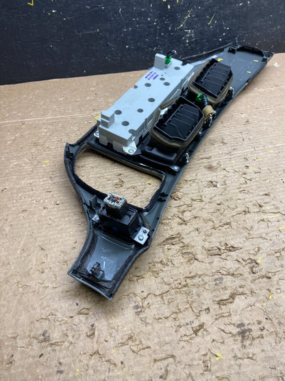 2005 to 2010 Honda Odyssey  Radio Climate Control Dash Trim Bezel W6344 DG4