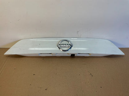 2017 to 2020 Nissan Rogue Sport Tailgage Trim Handle Molding AH0317 DG0