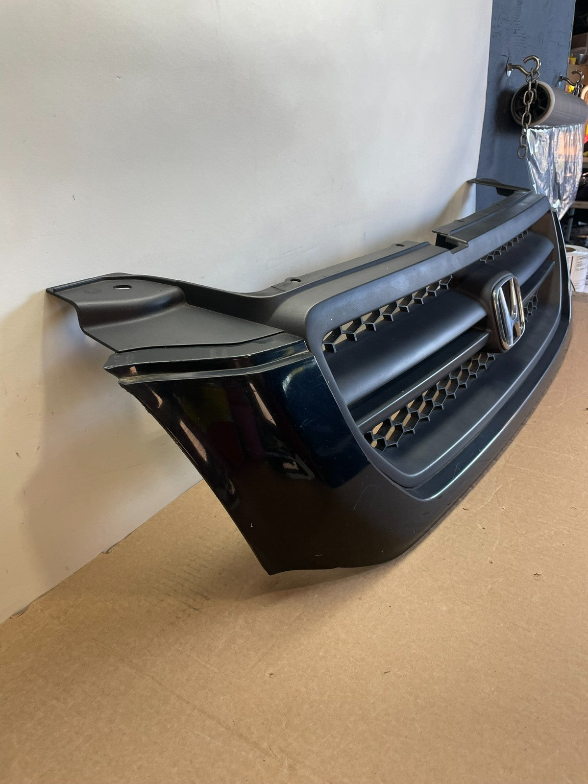 2003 2004 2005 Honda Pilot Front Upper Grill Grille AG9827 DG2