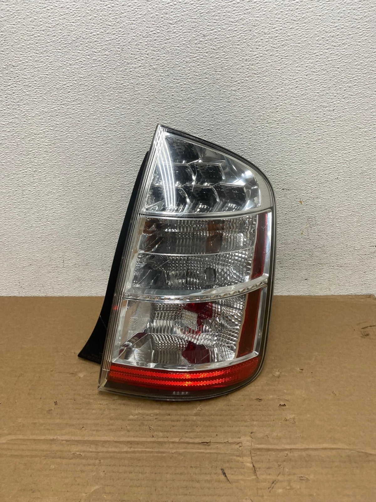 2006 to 2009 Toyota Prius Tail Light Right Passenger Side AD3896 LK0