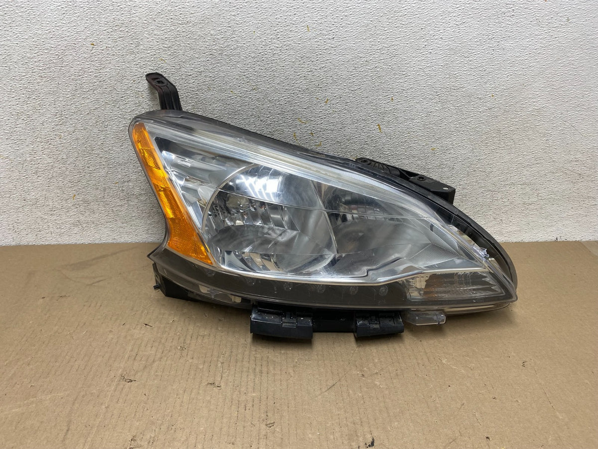 2013 - 2015 Nissan Sentra W/LED Halogen Right Passenger Headlight AH6791 DW0