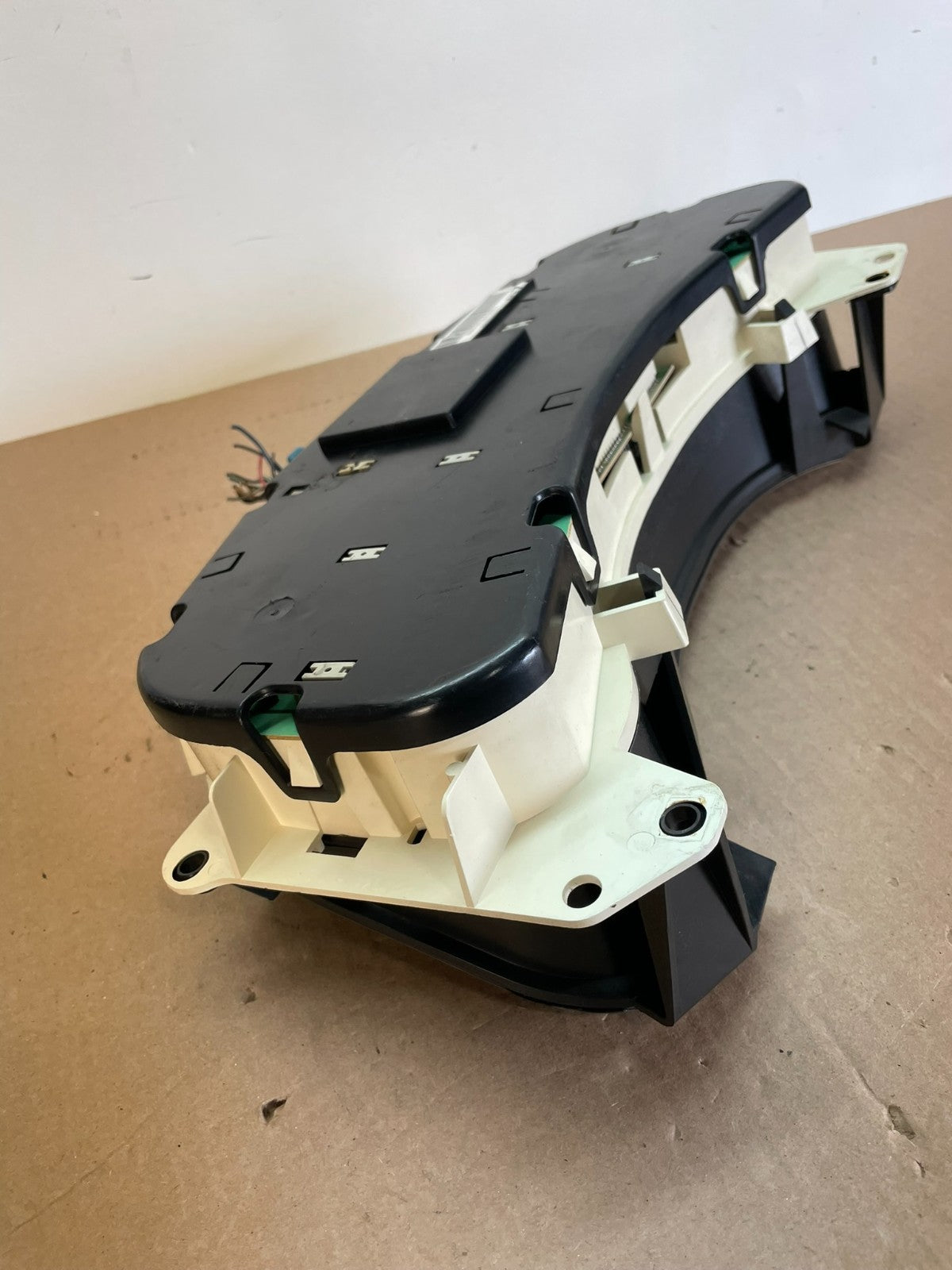 2000-2002 Silverado/Sierra/Yukon/Tahoe Speedometer Instrument Cluster AG2523 DG5
