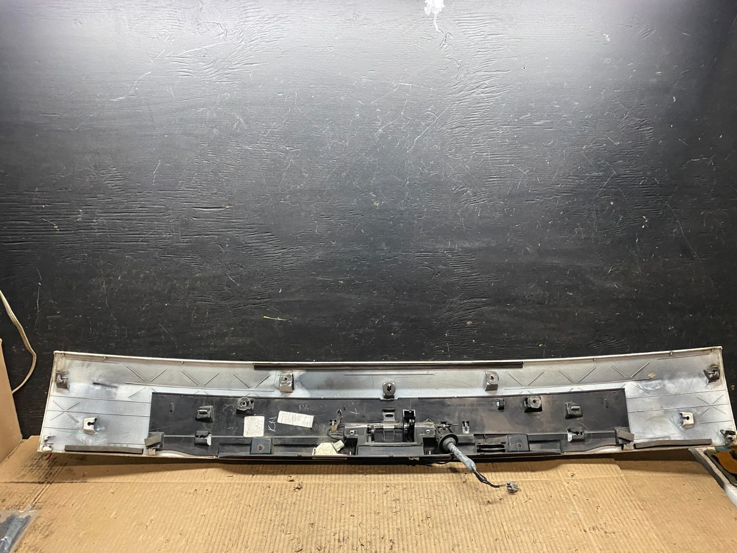 2011-2018 Dodge Grand Caravan Black Rear Tail Gate Trim Molding Panel T9496 DG6
