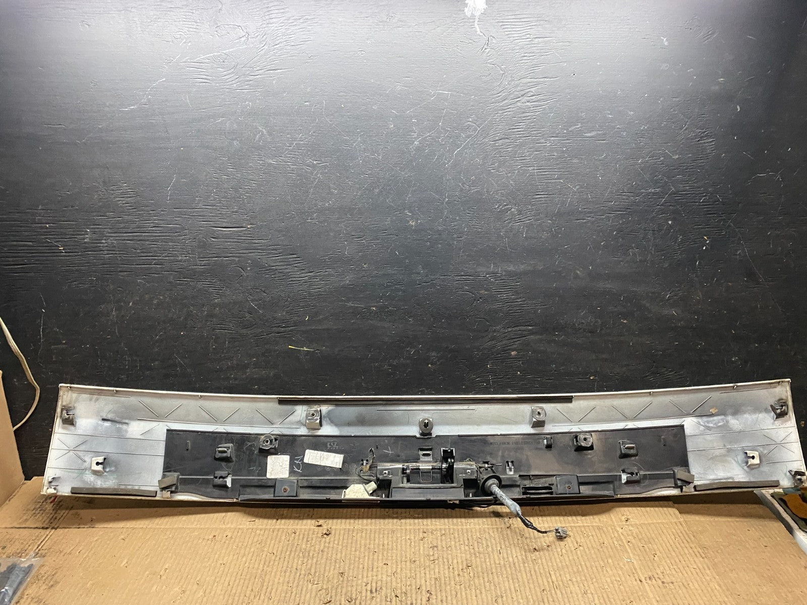 2011-2018 Dodge Grand Caravan Black Rear Tail Gate Trim Molding Panel T9496 DG6