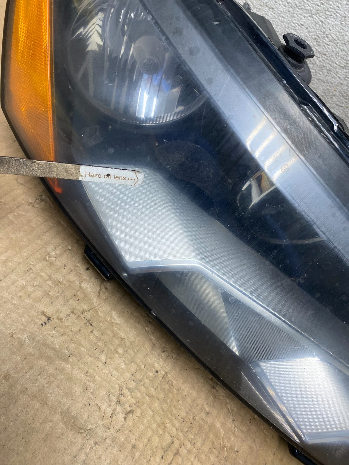 2012-2015 Volkswagen Passat Right Passenger RH Halogen Headlight AI8073 DW4