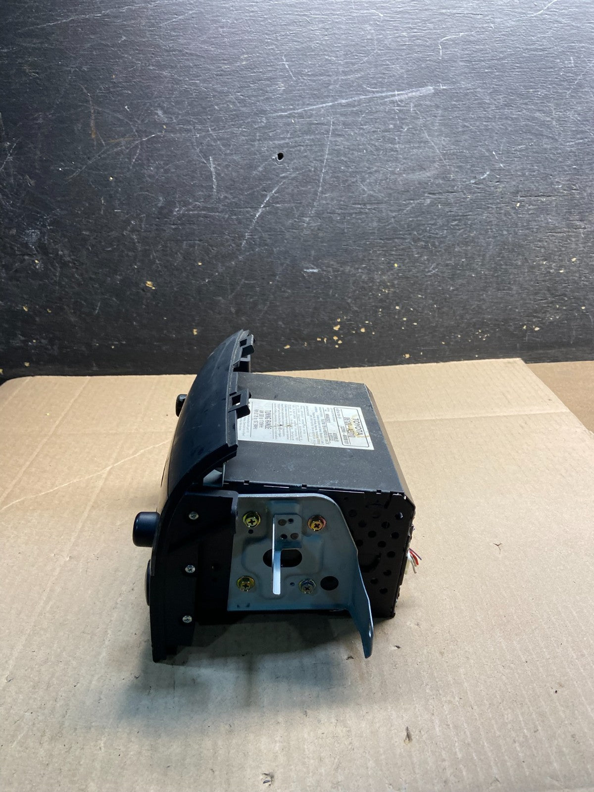 2004 to 2010 Toyota Sienna AM FM CD WMA Mp3 Radio Receiver Z0540 DG1