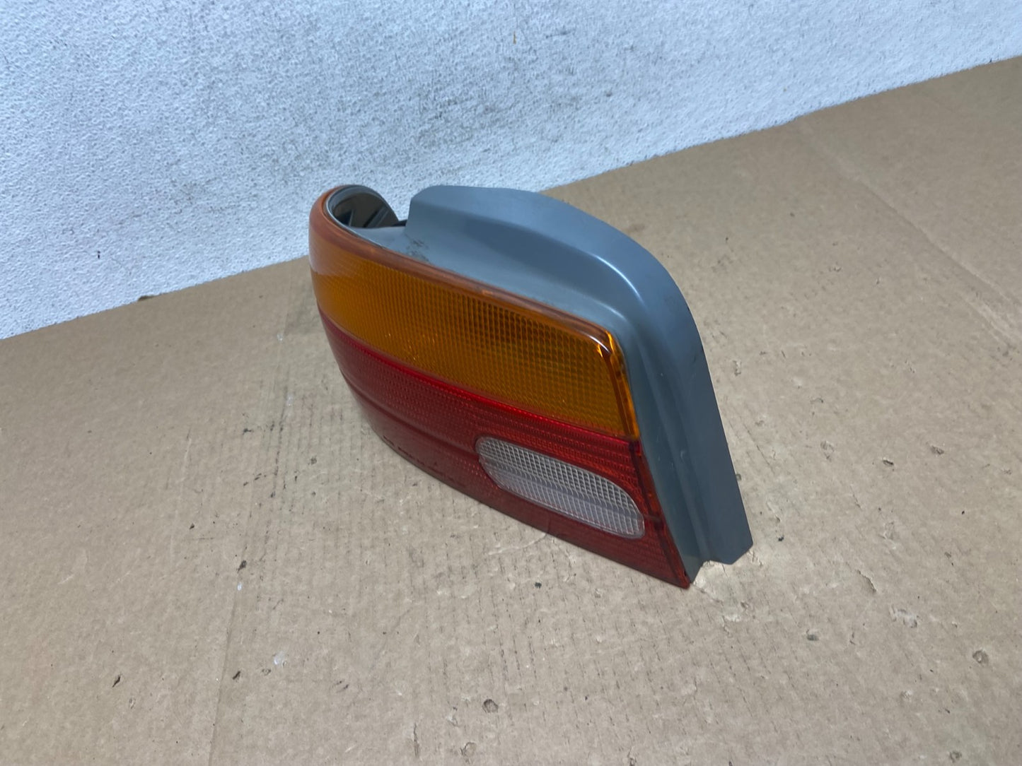 1998 to 2002 Chevrolet Prizm Left Driver Lh Side Inner Tail Light af9646 DG1