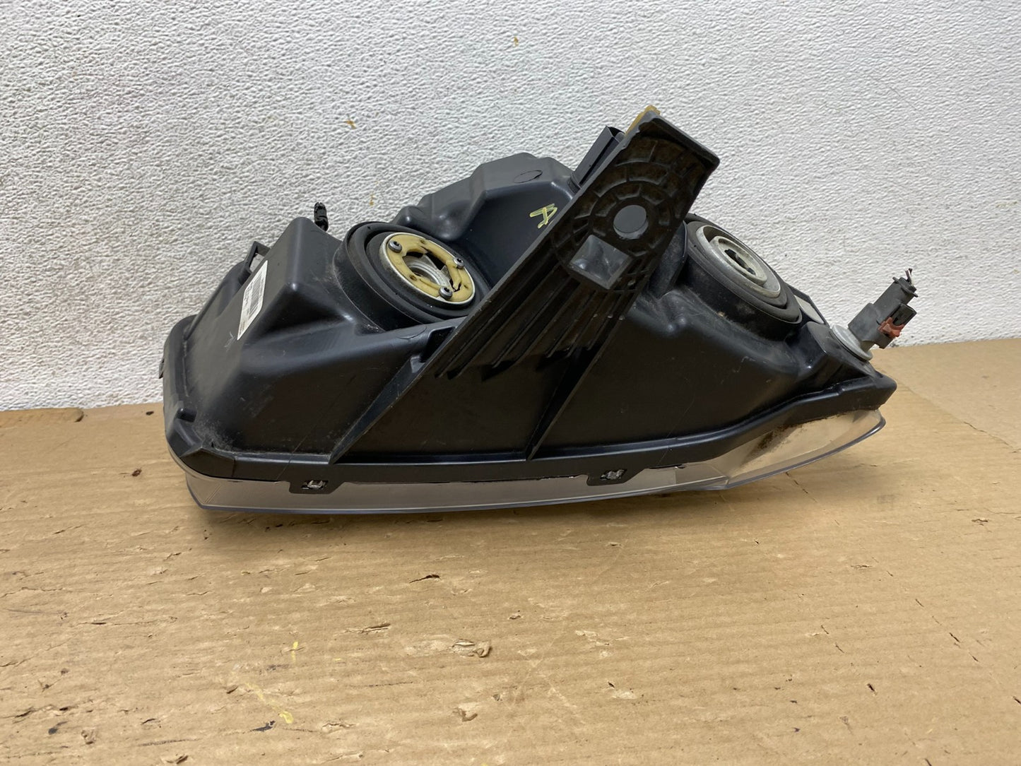2011 to 2013 Jeep Grand Cherokee Halogen Left Driver Lh Headlight AG8328 DW4