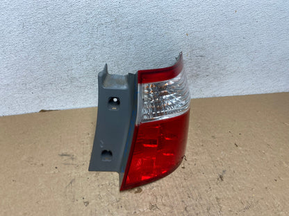 2005 2006 2007 Honda Odyssey Right Passenger RH Side Tail Light AF8152 LK2