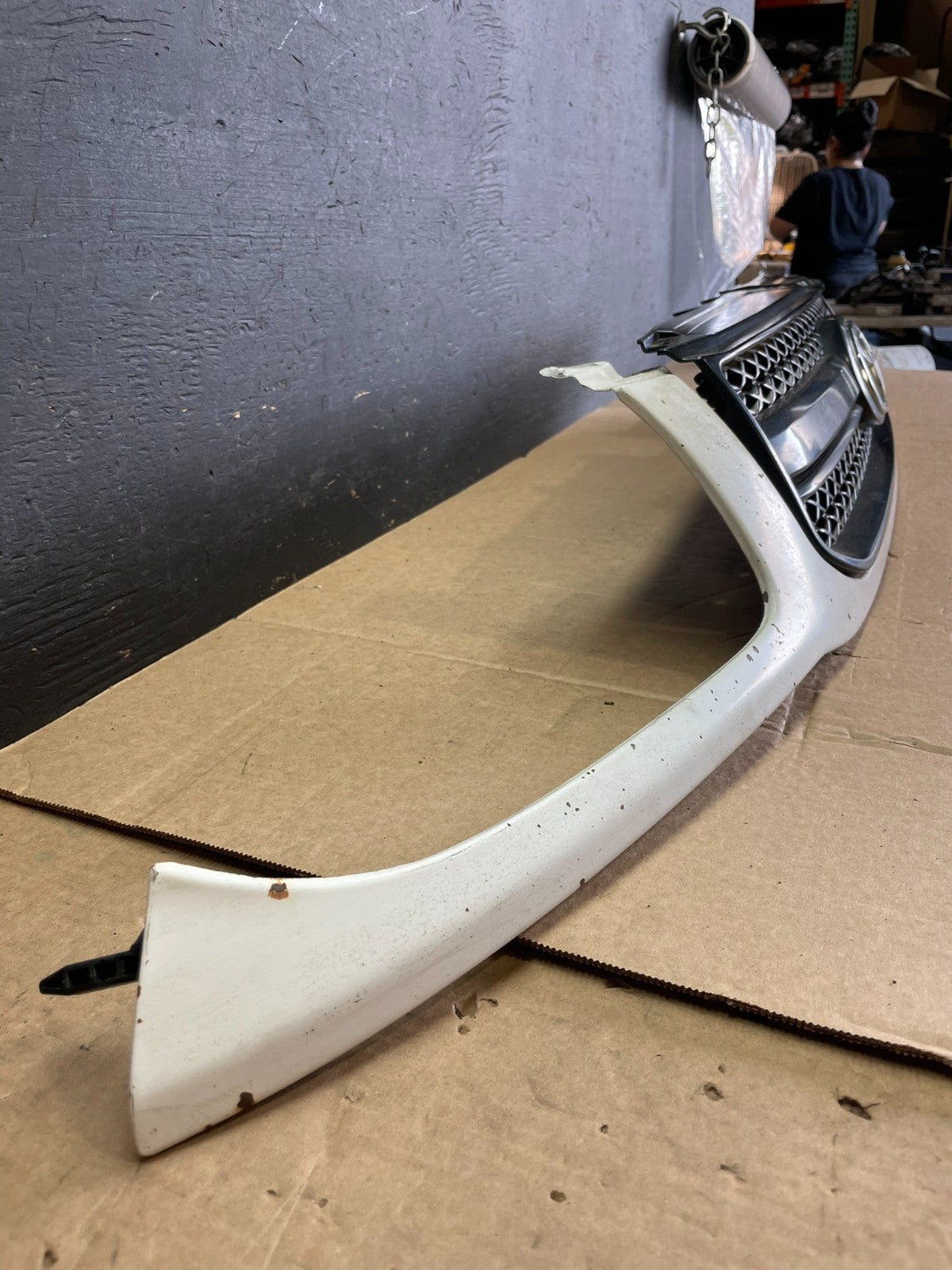 2004 2005 Toyota RAV4 Front Upper Grill Grille af5284 DG2