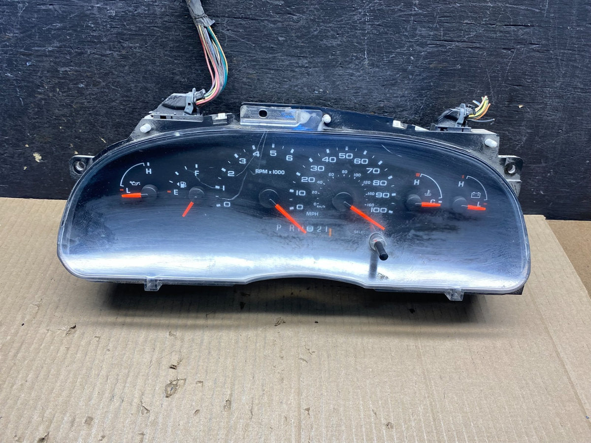 2006 Ford E350 Gauge Speedometer Cluster ai4907 DG0