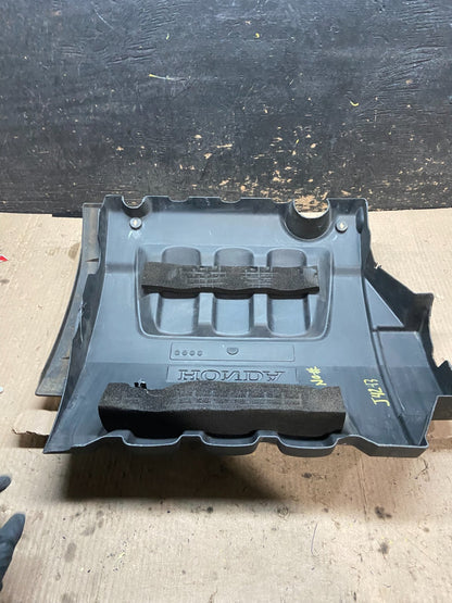 2005 to 2007 Honda Odyssey Black Engine Cover OEM X7735 DG4
