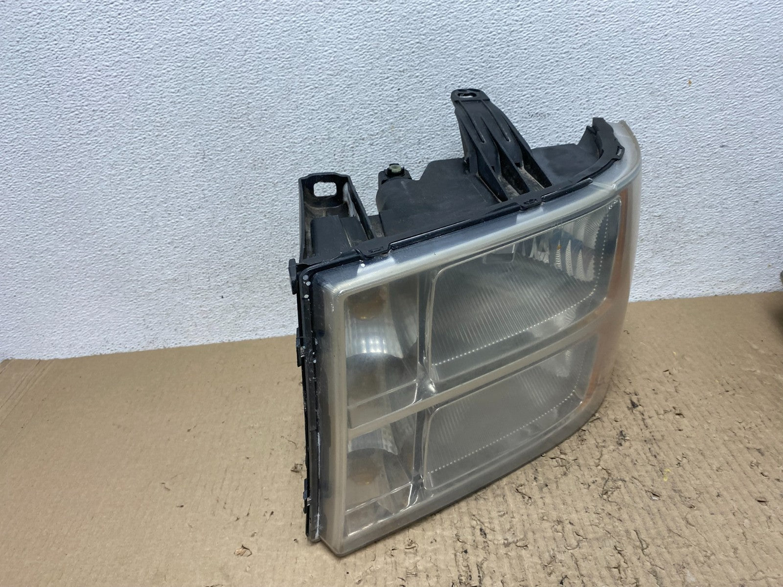 2007 - 2014 GMC Sierra Left Driver LH Side Halogen Headlight AF7249 DW2