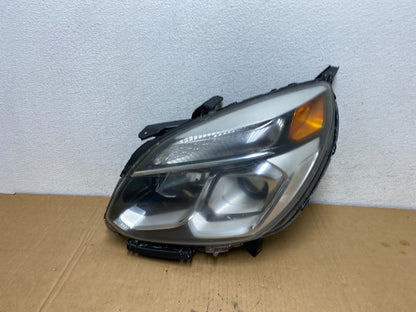 2016-2018 Chevrolet Equinox Left Driver LH Halogen Headlight AD2669 DW0