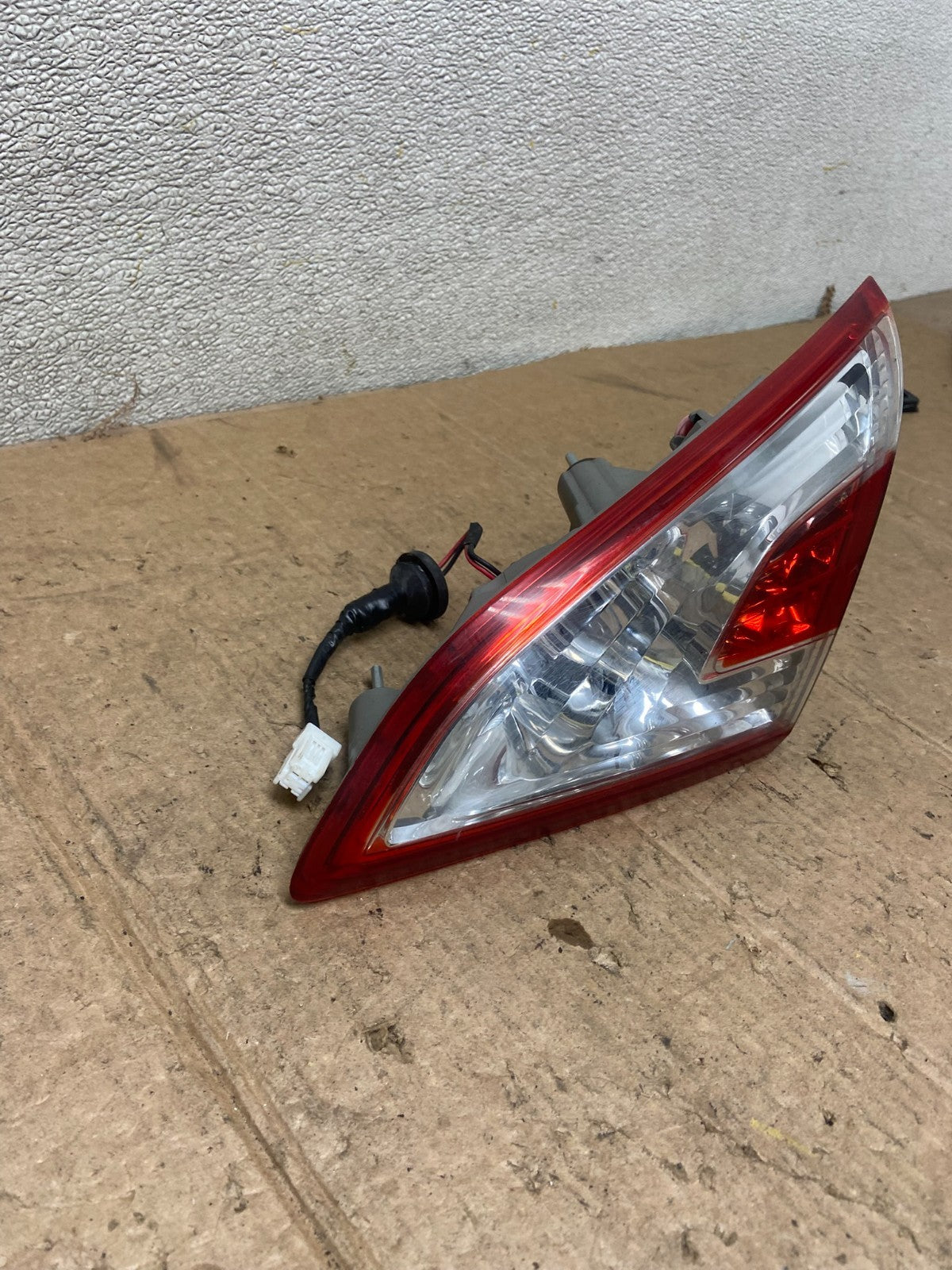 2011-2014 Nissan Murano Right Passenger RH Side Inner Tail Light Oem AA36062