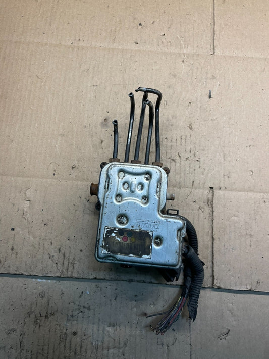 2004-2006 Chevrolet Express ABS Pump Control OEM 13567118 Module V9084 DG0
