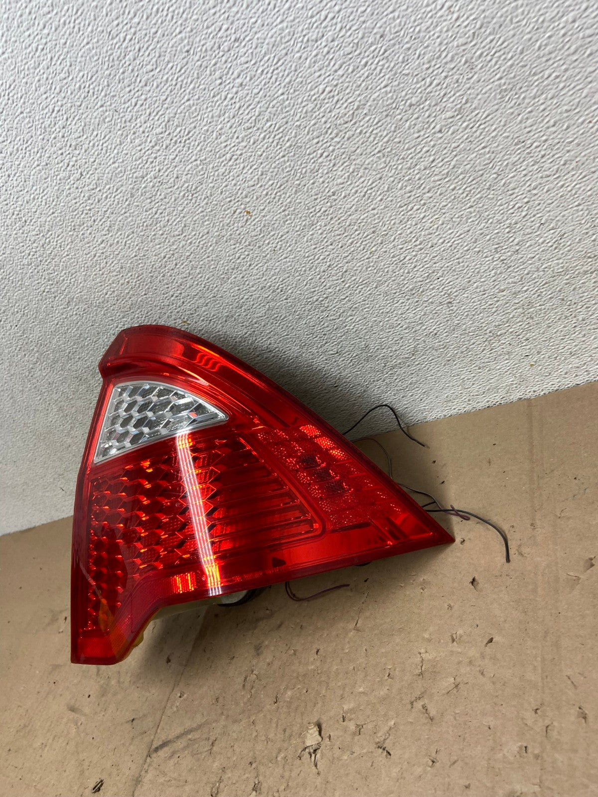 2010 2011 2012 Ford Fusion Right Passenger Side Tail Light AG5393 LK2