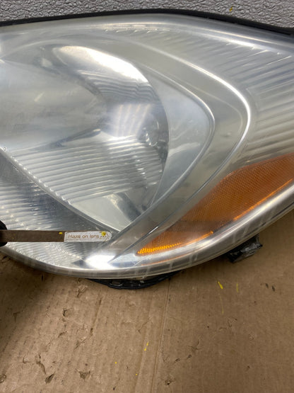 2004 2005 Toyota Sienna Left+Right Set Side Halogen Headlights W5445 DW8