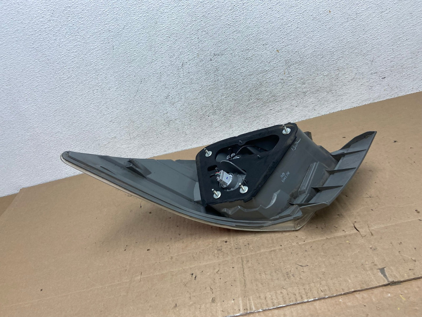 2008 to 2012 Honda Accord Sedan Tail light Left Driver LH Side AE6091 LK4