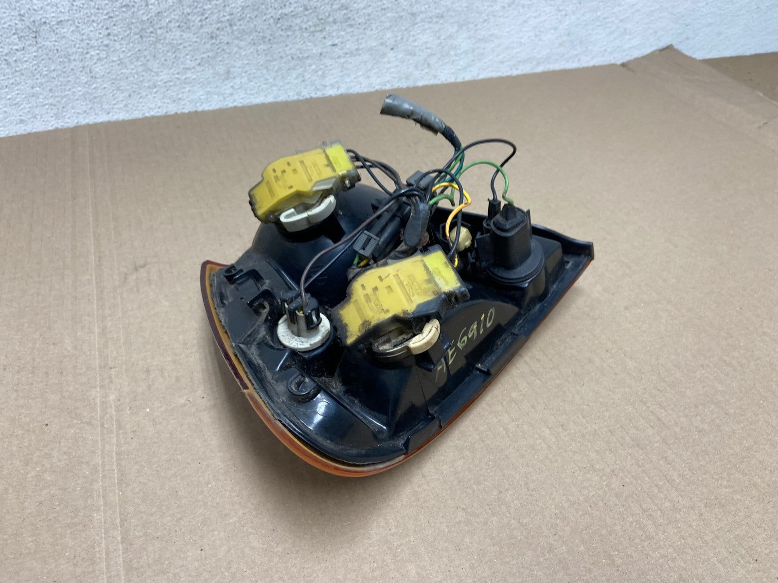 1997-1999 Saturn SL SL1 Sedan Right Passenger RH Side Tail Light AE6910 LK5
