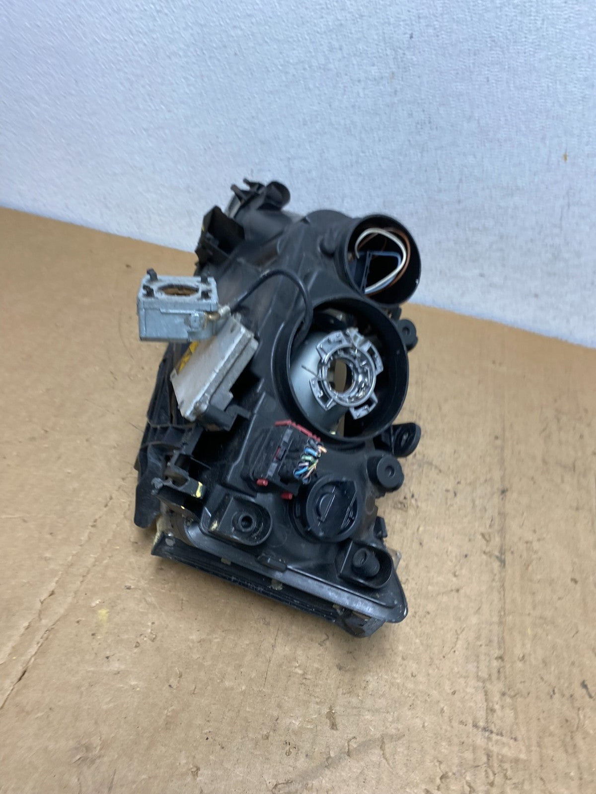 2003 2004 2005 2006 2007 Saab 9-3 Right Passenger Headlight Xenon AD0700 DW9