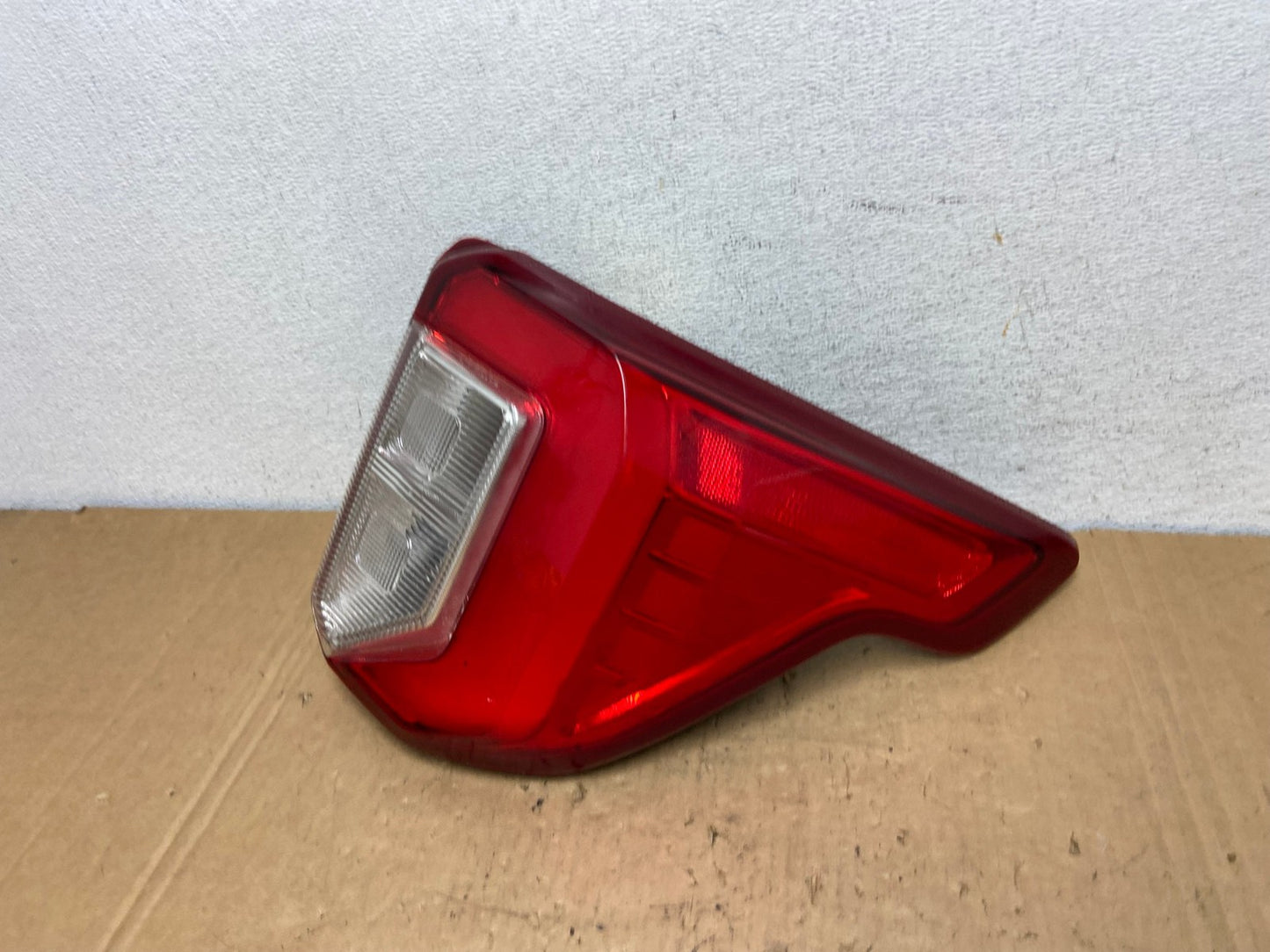 2020 2021 2022 2023 Ford Explorer Right Passenger Side Tail light AD3255 LK1