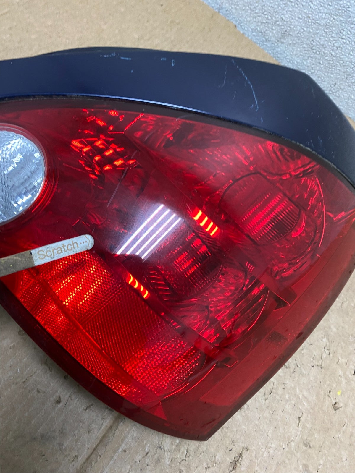 2004 to 2008 Nissan Maxima Right Passenger Tail Light V3121 DW4