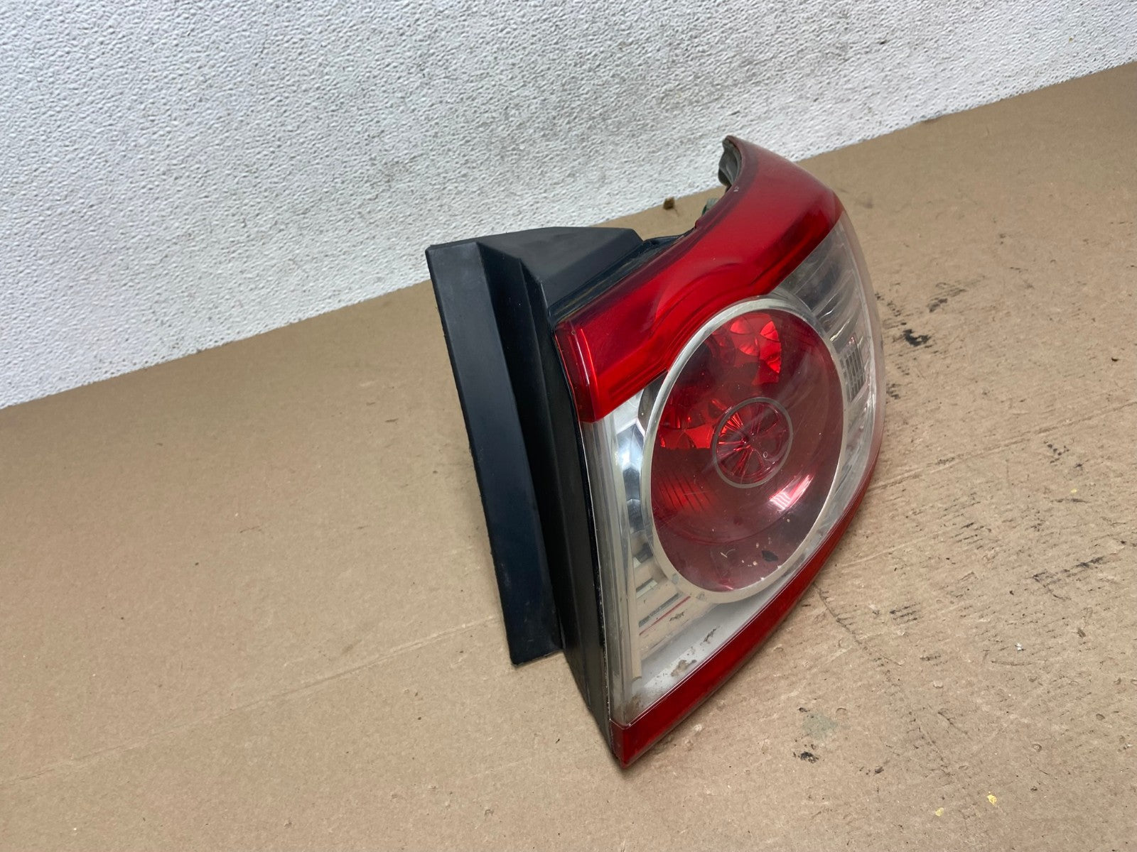 2010 to 2012 Hyundai Santa Fe Right Passenger RH Tail Light AF4764 LK2