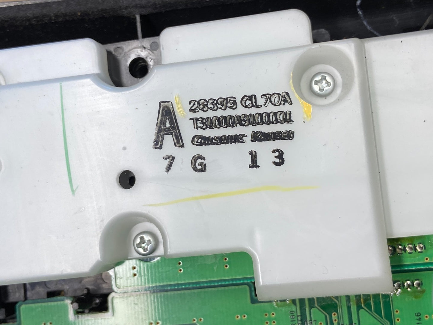 2006 - 2008 Infiniti FFX35 FX45 Radio Climate Control Panel Bezel AE1956 DG5