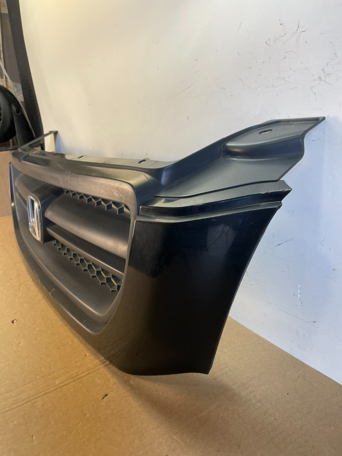 2003 2004 2005 Honda Pilot Front Upper Grill Grille AG2938 DG1