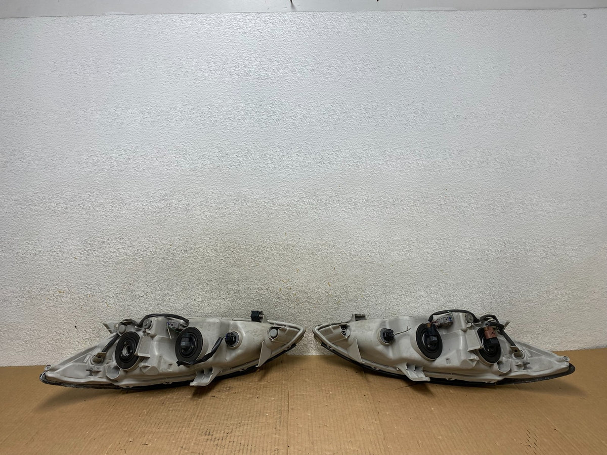 2005 to 2006 Toyota Camry Left+Right Side Set Halogen Headlights AI6631 DW8