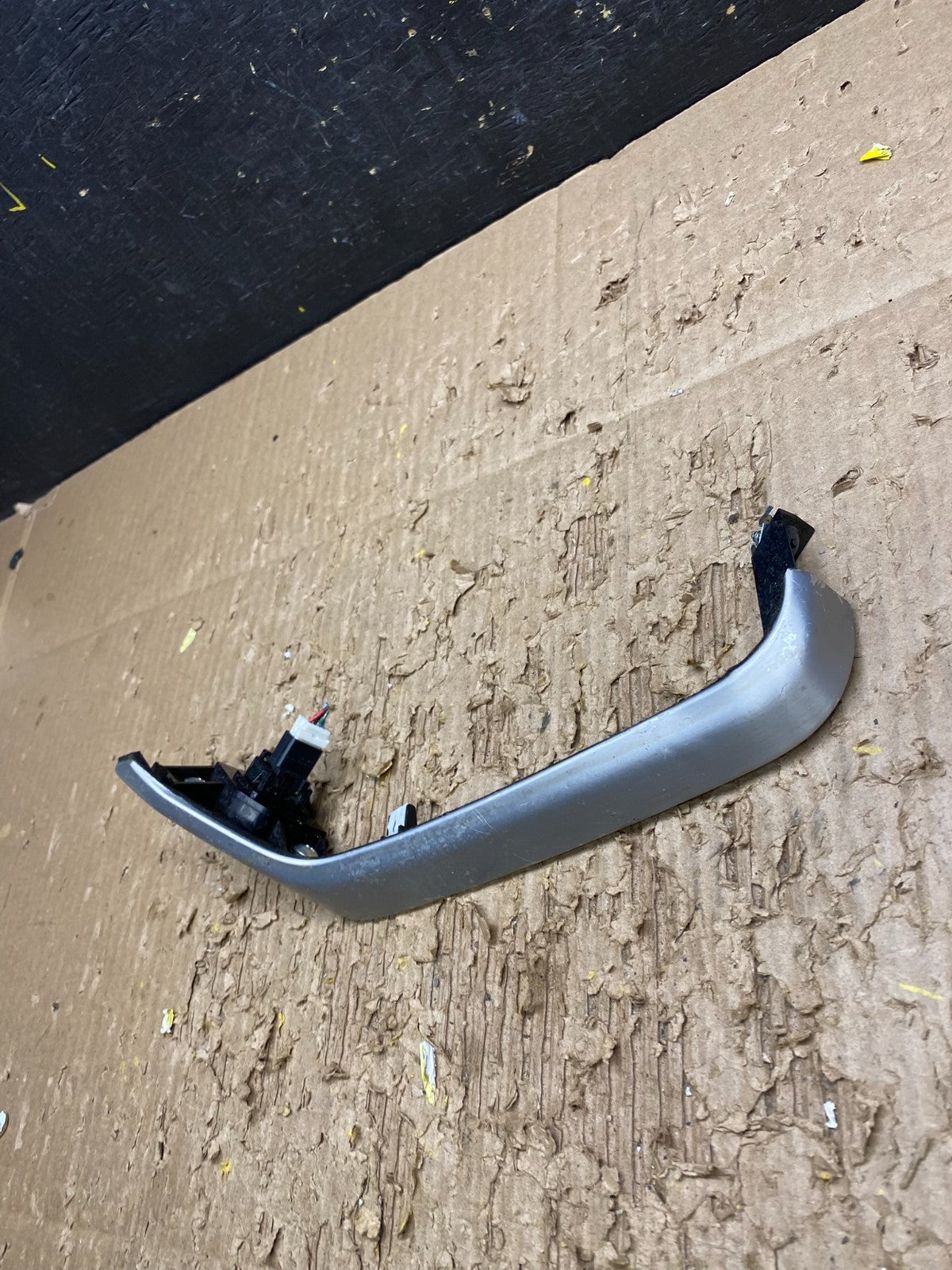 2009-2010 Nissan Murano Dash Trim Panel With Hazard Buttom Switch OEM W0003 DG1